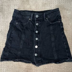 American Eagle black button up jean skirt
